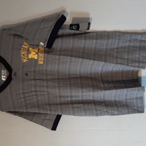 Michigan wolverines large shirt